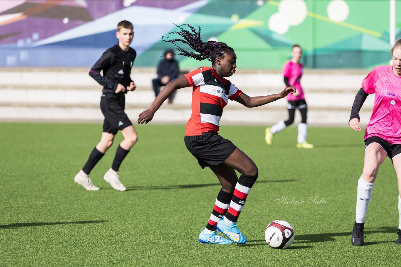 Bild 200 - wCJ Altona 93 - VfL Pinneberg : Ergebnis: 5:1